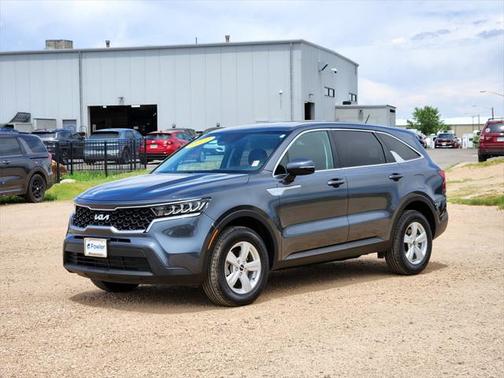 2022 Kia Sorento LX