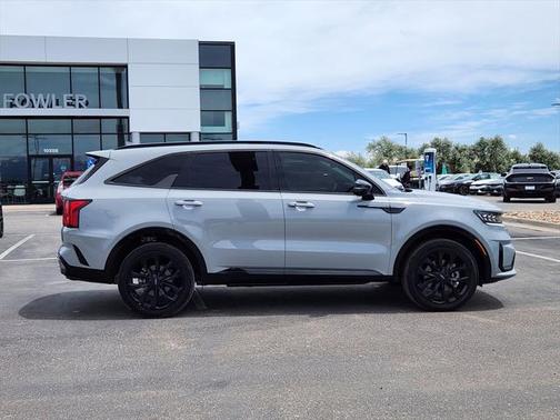 2023 Kia Sorento SX