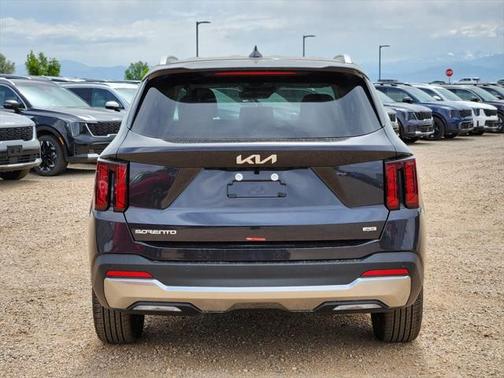 2025 Kia Sorento S