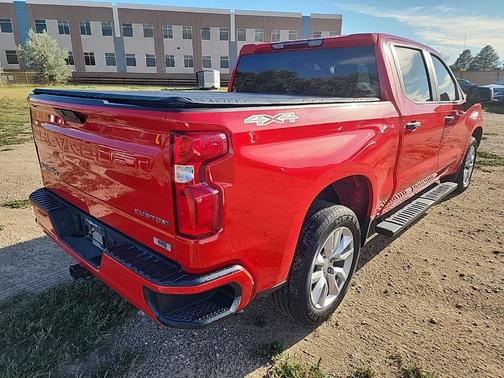2022 Chevrolet Silverado 1500 Custom