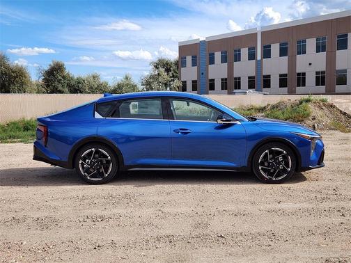 2025 Kia K4 GT-Line