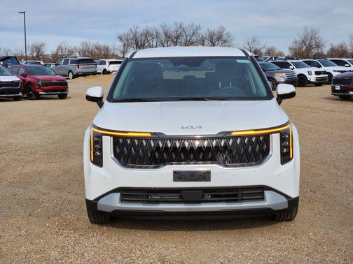 Snow White Pearl 2026 Kia Carnival Hybrid LXS