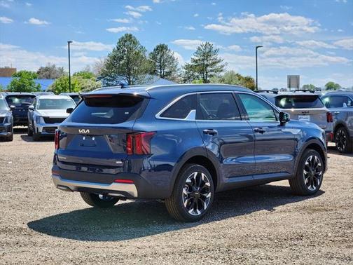 2025 Kia Sorento EX