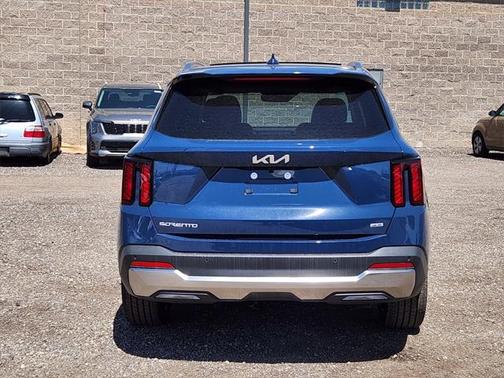 2025 Kia Sorento EX