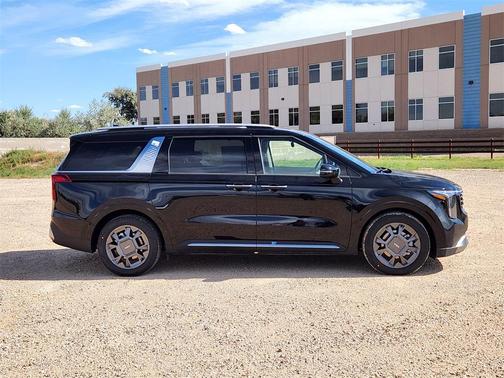 2026 Kia Carnival SX