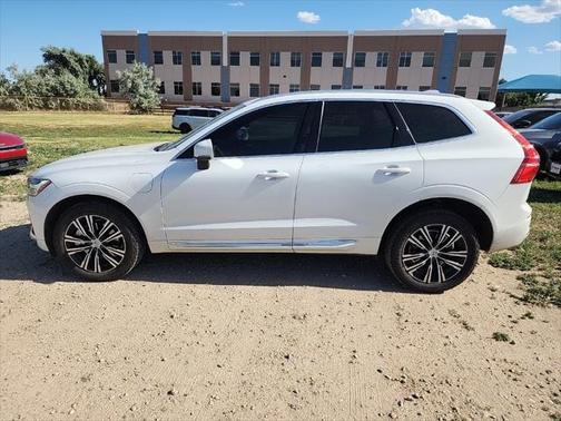 2022 Volvo XC60 Recharge Plug-In Hybrid T8 Inscription