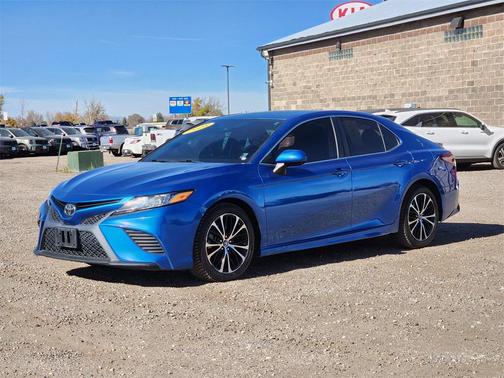2018 Toyota Camry SE