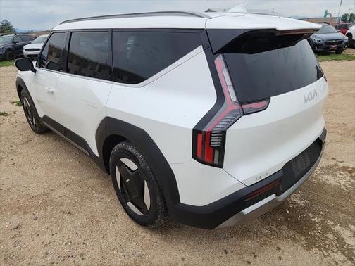 2024 Kia EV9 Wind