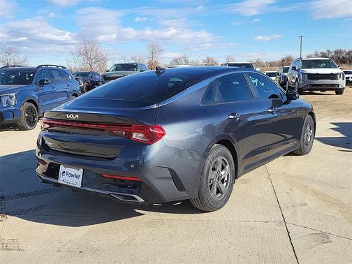 2022 Kia K5 LXS