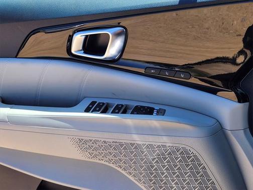 2025 Kia Carnival Hybrid SX