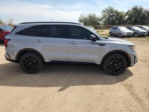 2022 Kia Sorento SX