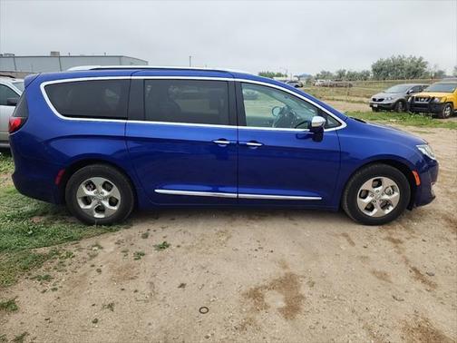 2018 Chrysler Pacifica Hybrid Limited