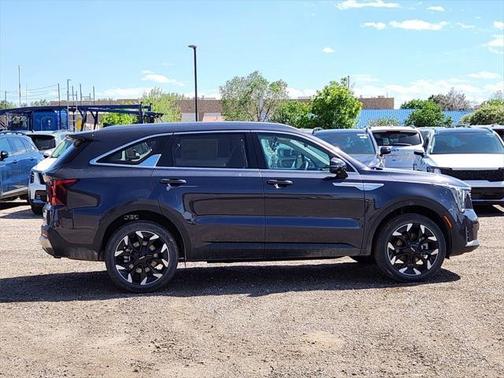 2025 Kia Sorento EX