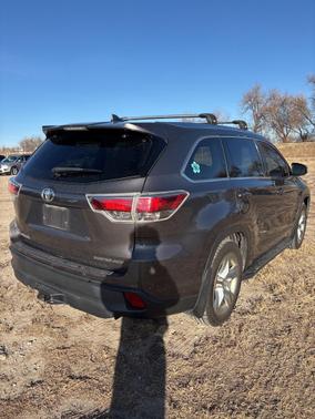 2016 Toyota Highlander Limited Platinum