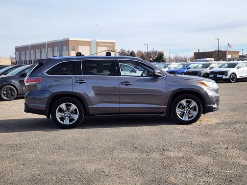 2016 Toyota Highlander Limited Platinum