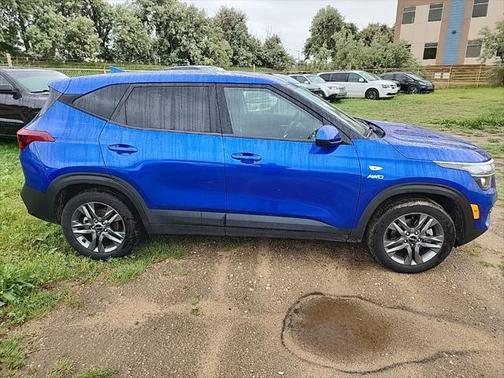 2023 Kia Seltos LX