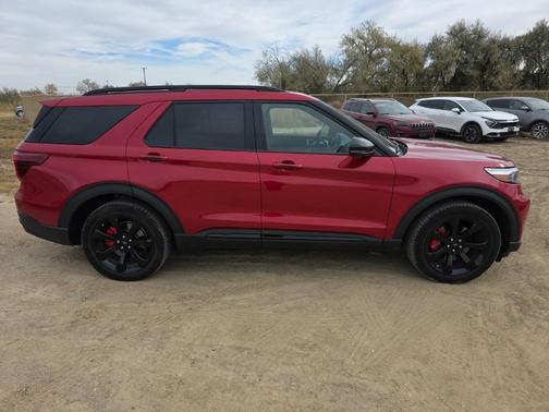 2024 Ford Explorer ST