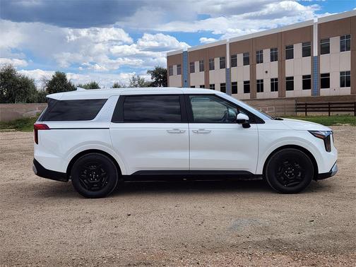 2026 Kia Carnival LXS