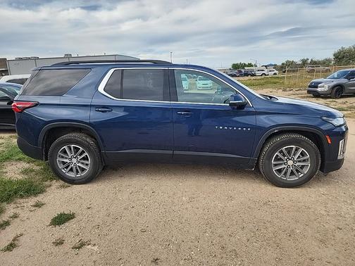 2022 Chevrolet Traverse LT Leather