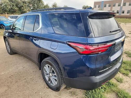 2022 Chevrolet Traverse LT Leather