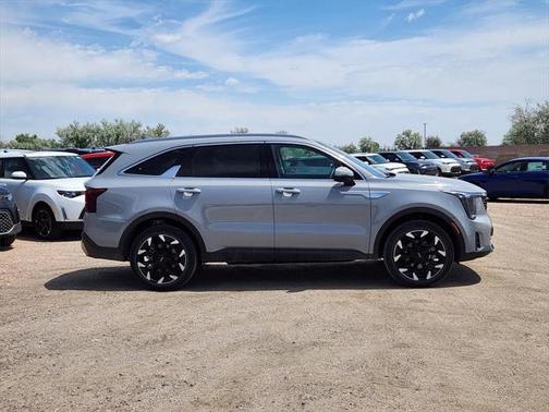 2025 Kia Sorento EX