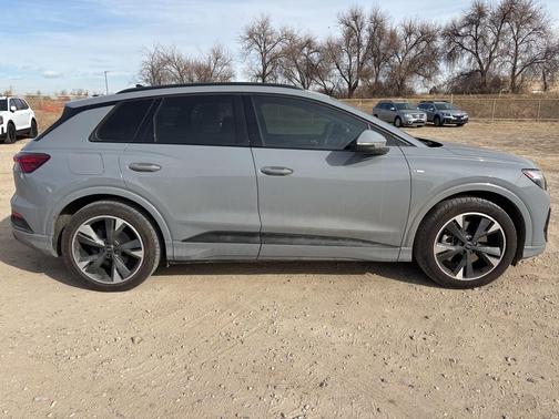 2024 Audi Q4 e-tron Premium 55 quattro