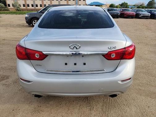2015 INFINITI Q50 Premium