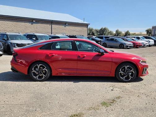 2025 Kia K5 GT-Line