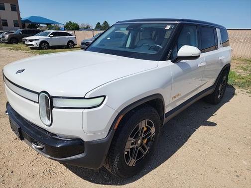 2023 Rivian R1S Adventure