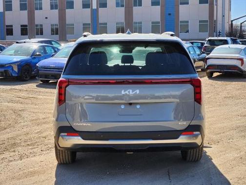 2025 Kia Carnival Hybrid SX