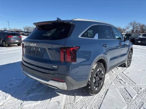 2024 Kia Sorento S