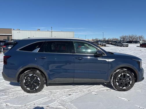 2024 Kia Sorento S
