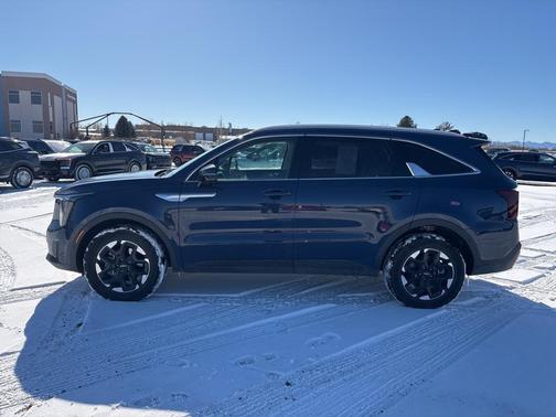 2024 Kia Sorento S
