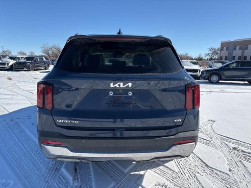 2024 Kia Sorento S
