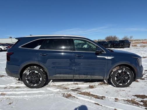 2024 Kia Sorento S