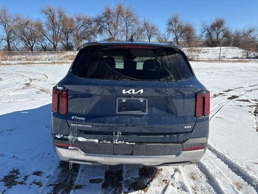 2024 Kia Sorento S