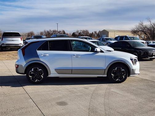 2025 Kia Niro EV Wave