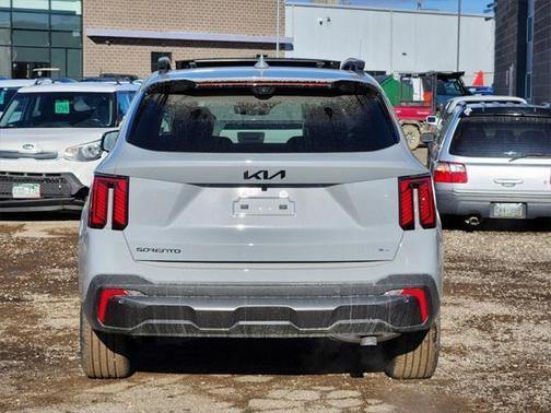 2025 Kia Sorento SX
