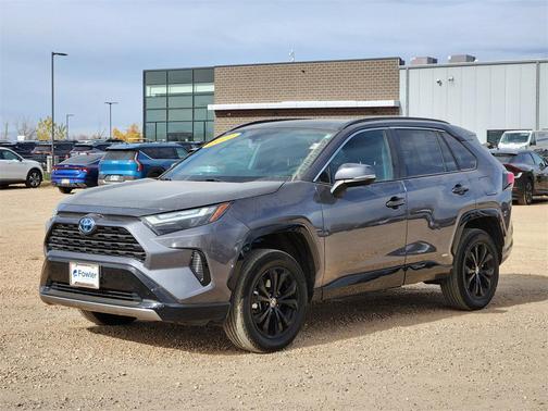 2022 Toyota RAV4 Hybrid SE