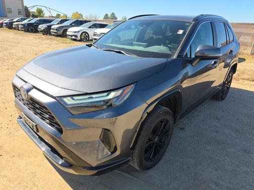 2022 Toyota RAV4 Hybrid SE