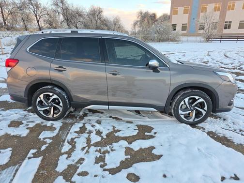 2023 Subaru Forester Touring