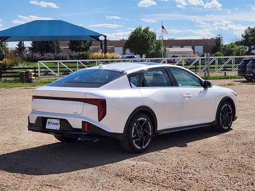 2025 Kia K4 GT-Line