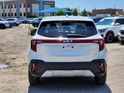 2025 Kia Seltos LX