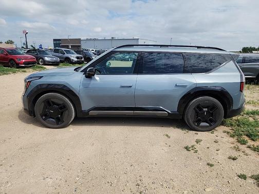 Iceberg Green 2024 Kia EV9 GT-Line