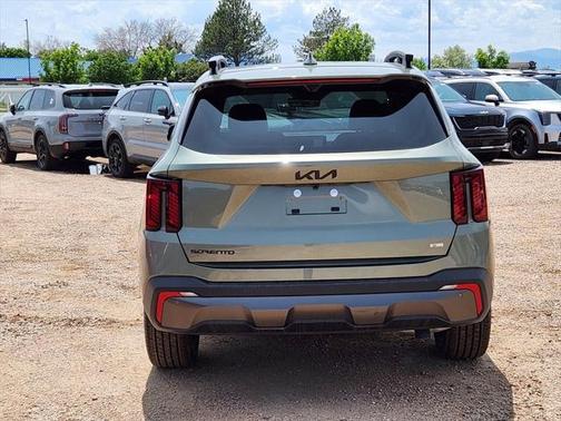 2025 Kia Sorento EX