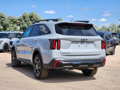 Wolf Gray 2026 Kia Sorento EX