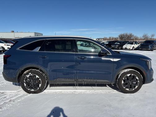 2024 Kia Sorento S