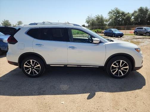 2020 Nissan Rogue SL