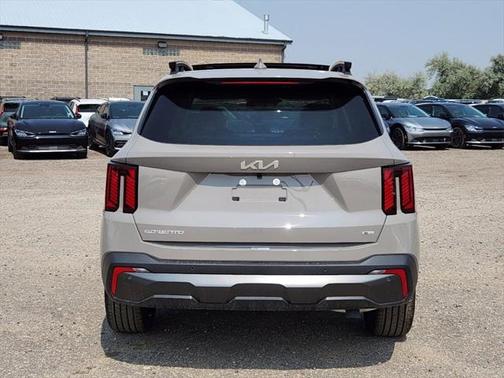 2025 Kia Sorento SX