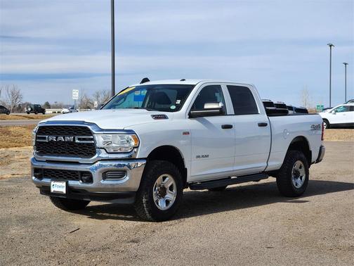 2020 RAM 2500 Tradesman Crew Cab 4X4 6'4' Box